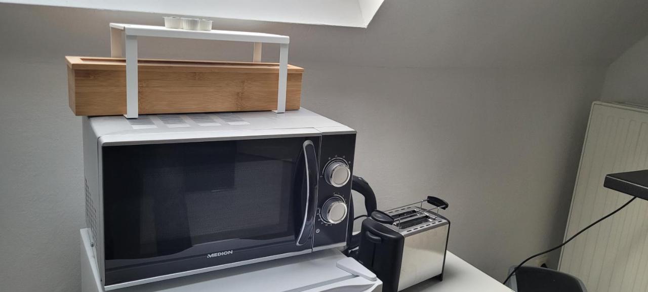 Berg Messe Dg 1Zi, K,D,B Parkplatz, W-Lan, Homeoffice แบร์กิชกลัดบัค ภายนอก รูปภาพ